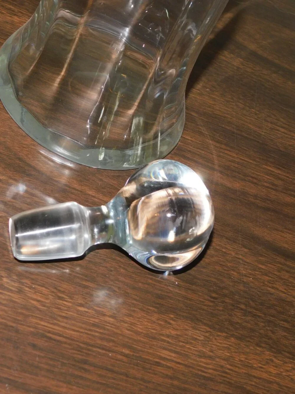 Vintage Crystal Decanter w/Top Stopper, Like New, 13